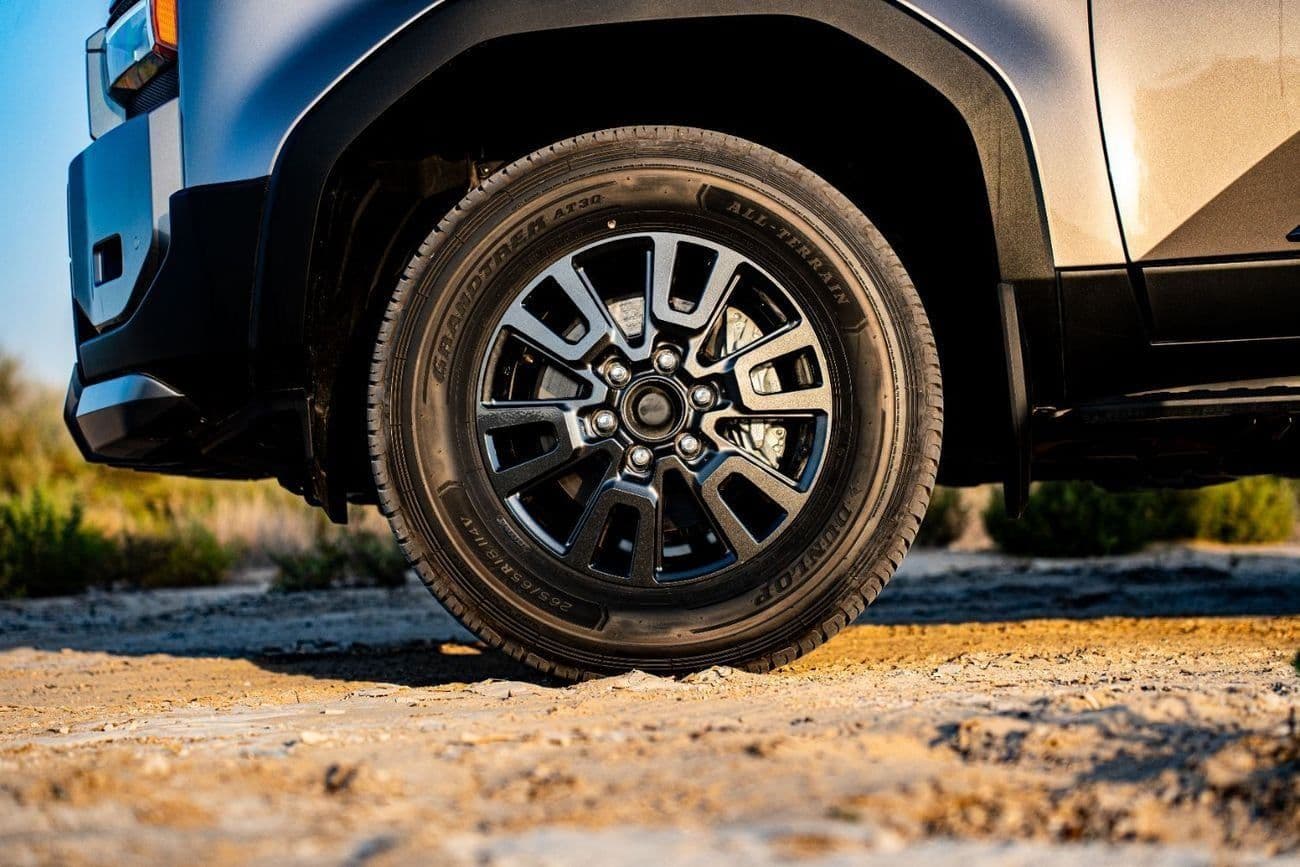 2025 Toyota Prado GXR thumbnail 7