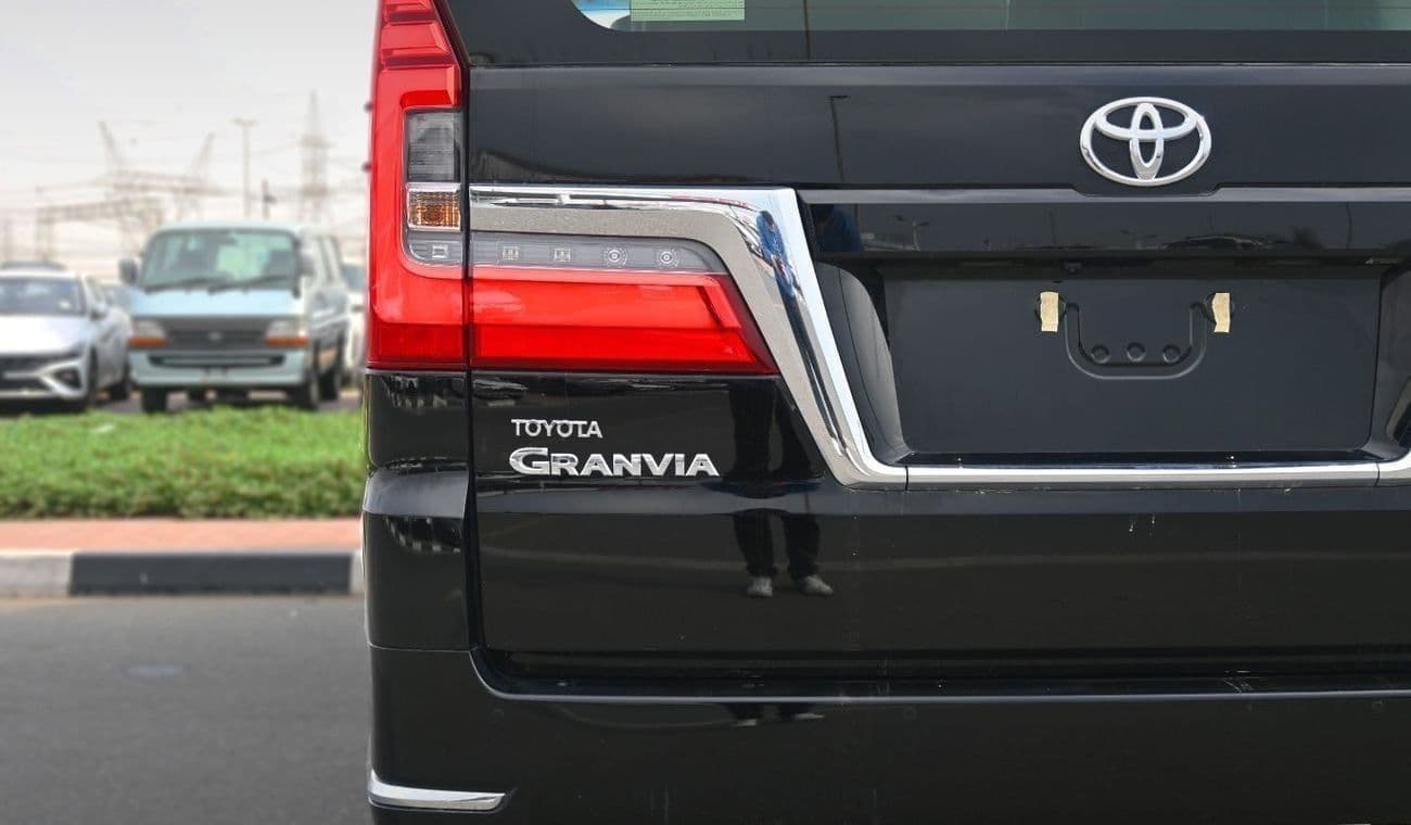 2026 Toyota Granvia PREMIUM thumbnail 6
