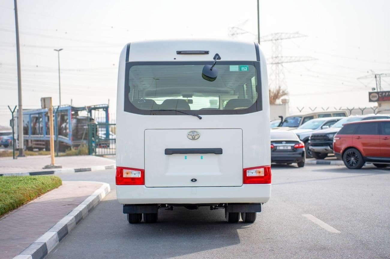 2026 Toyota Coaster thumbnail 7