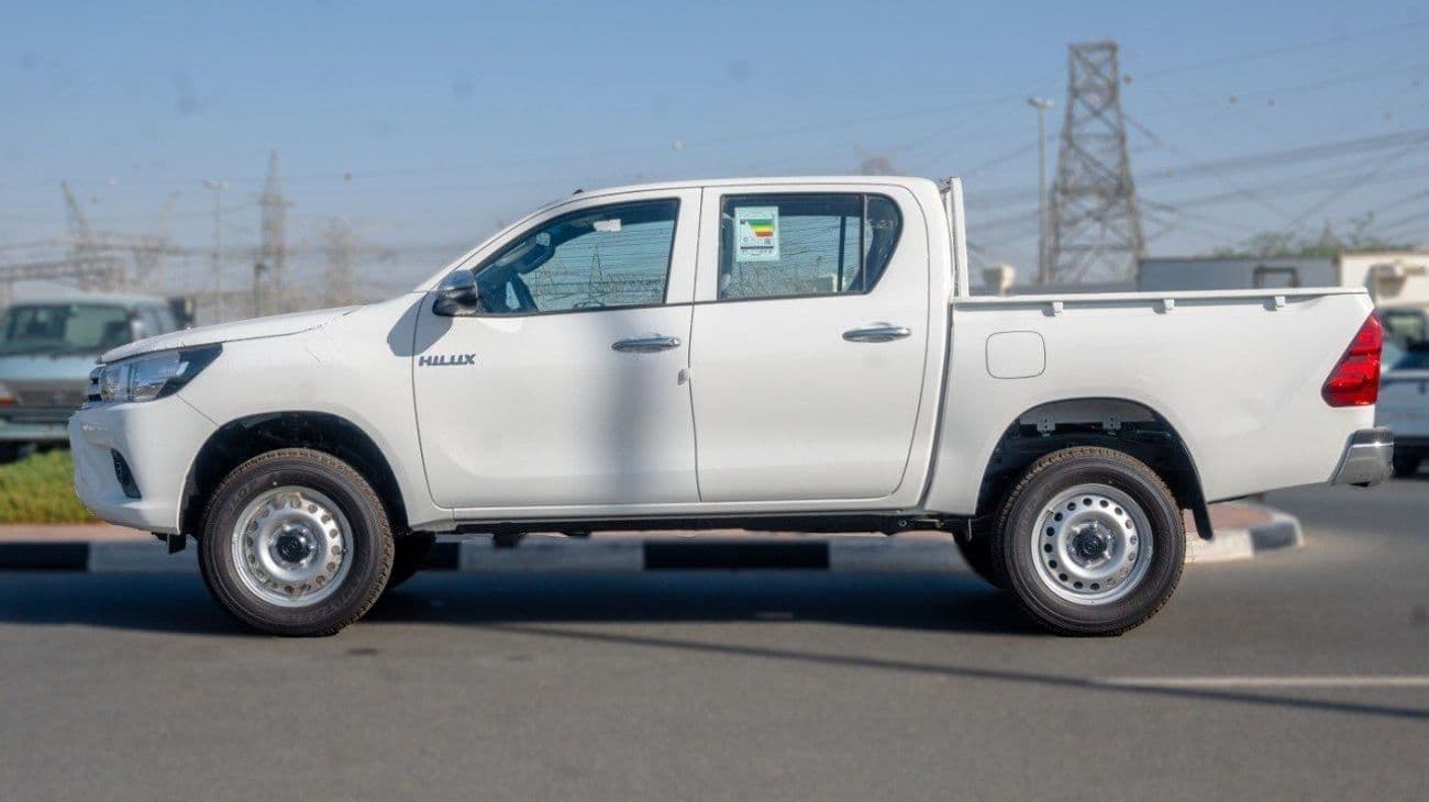2025 Toyota Hilux GL thumbnail 3