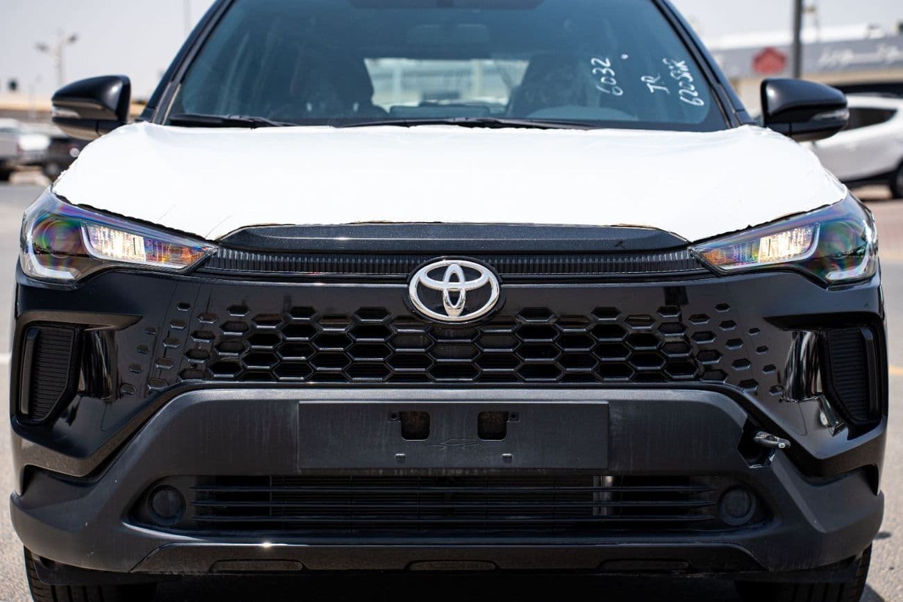 2025 Toyota Corolla Cross XL thumbnail 4