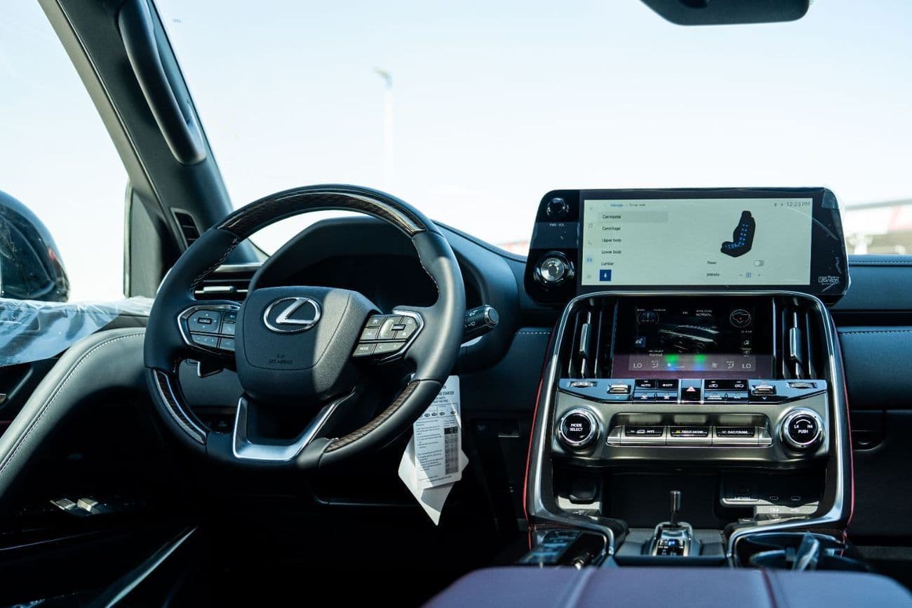 2025 Lexus LX700h SIGNATURE thumbnail 7