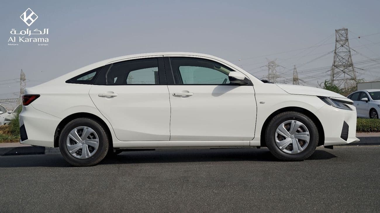 2026 Toyota Yaris E thumbnail 5