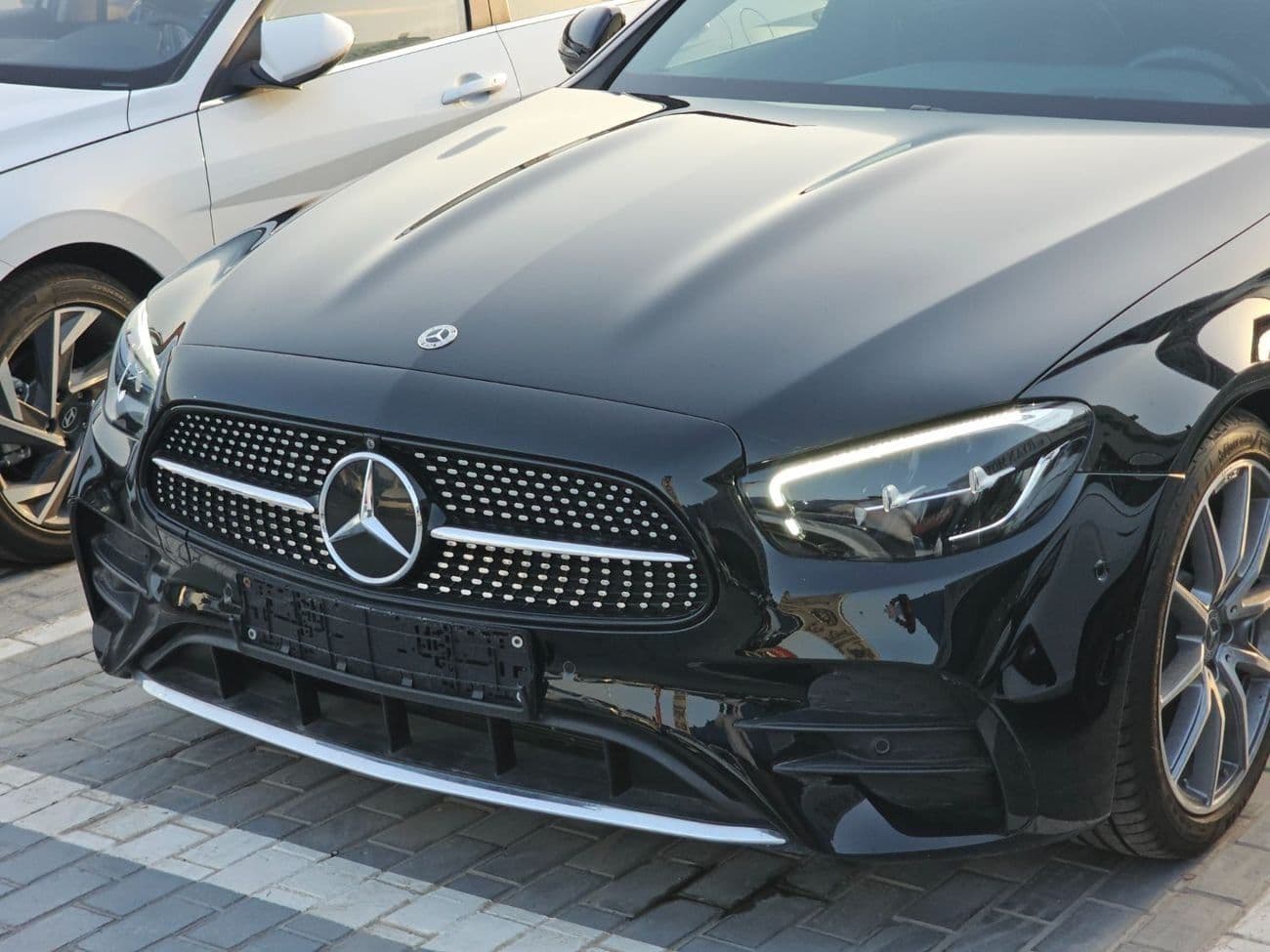 2023 Mercedes Benz E200 PREMIUM thumbnail 3