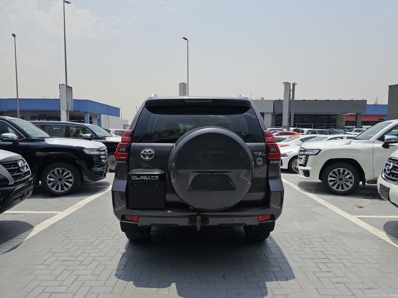 2022 Toyota Prado TX-L thumbnail 6