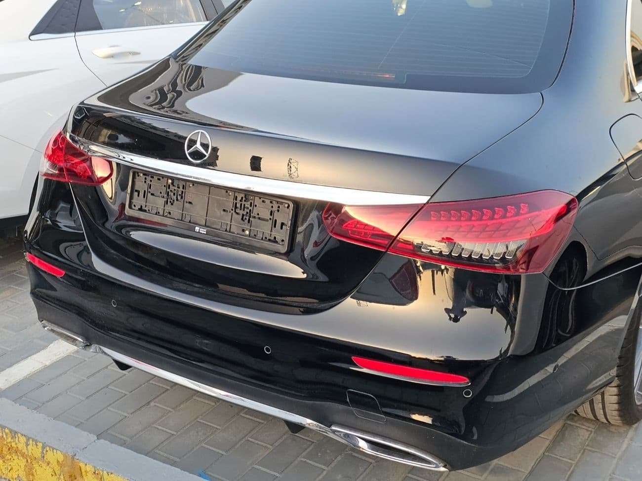 2023 Mercedes Benz E200 PREMIUM thumbnail 7