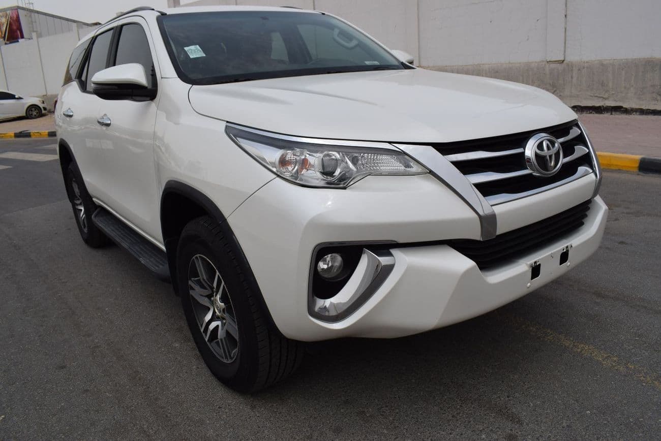 2019 Toyota Fortuner GXR thumbnail 2