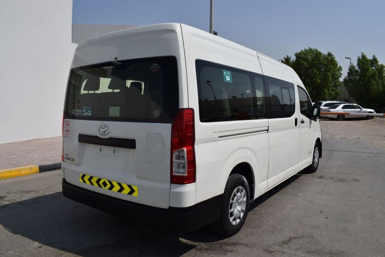 2023 Toyota Hiace GL thumbnail 5