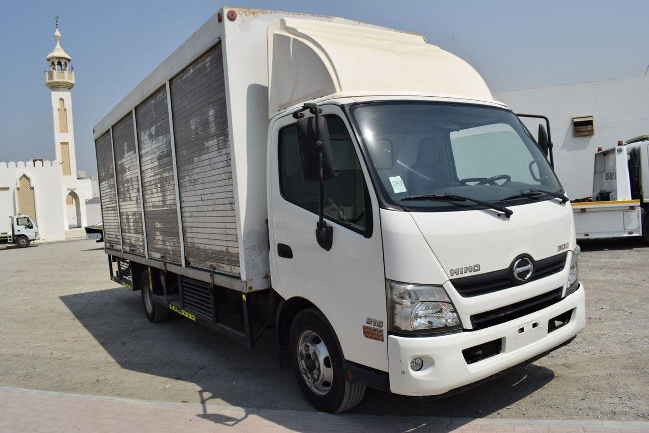 2019 Hino 300