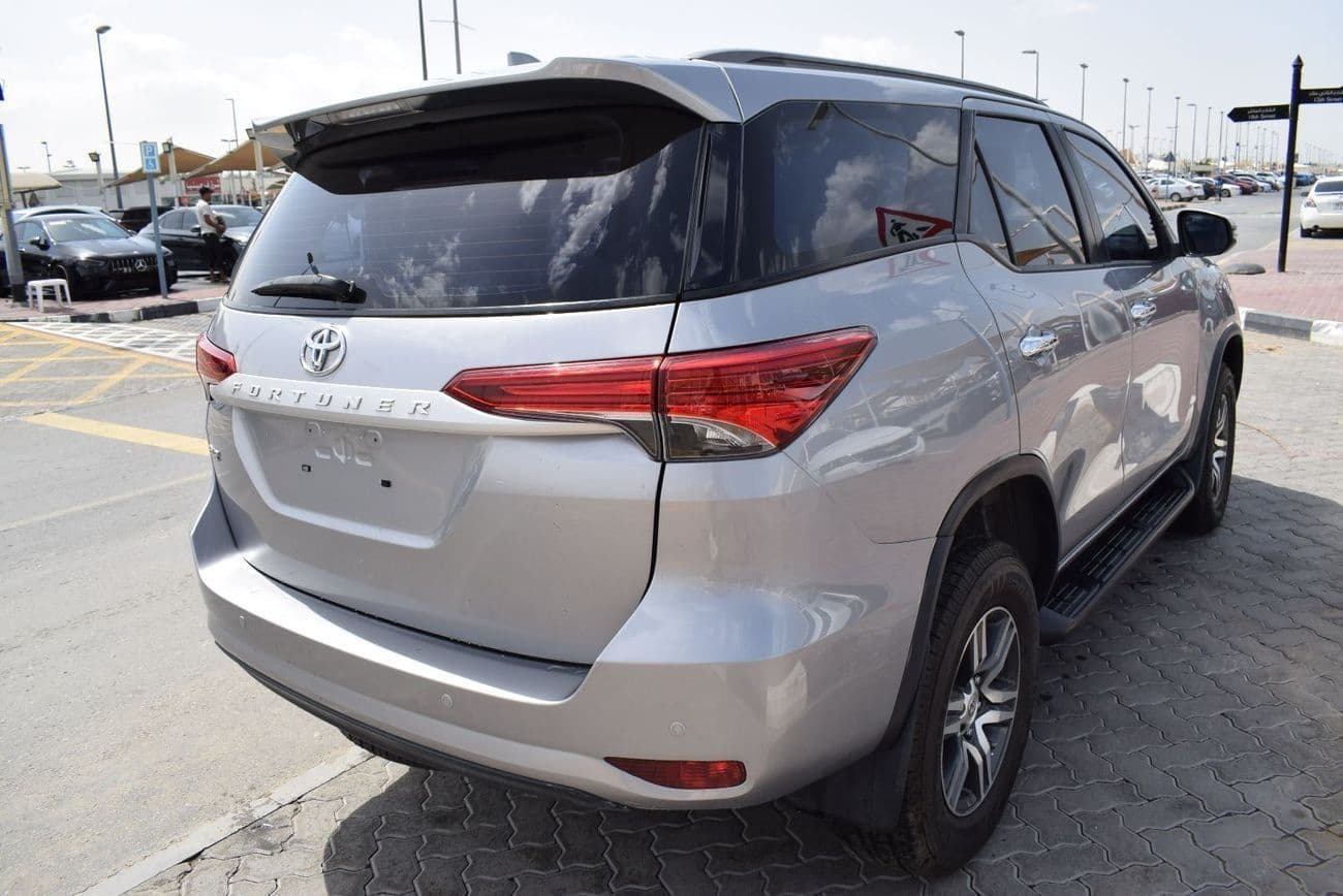 2021 Toyota Fortuner EXR thumbnail 6