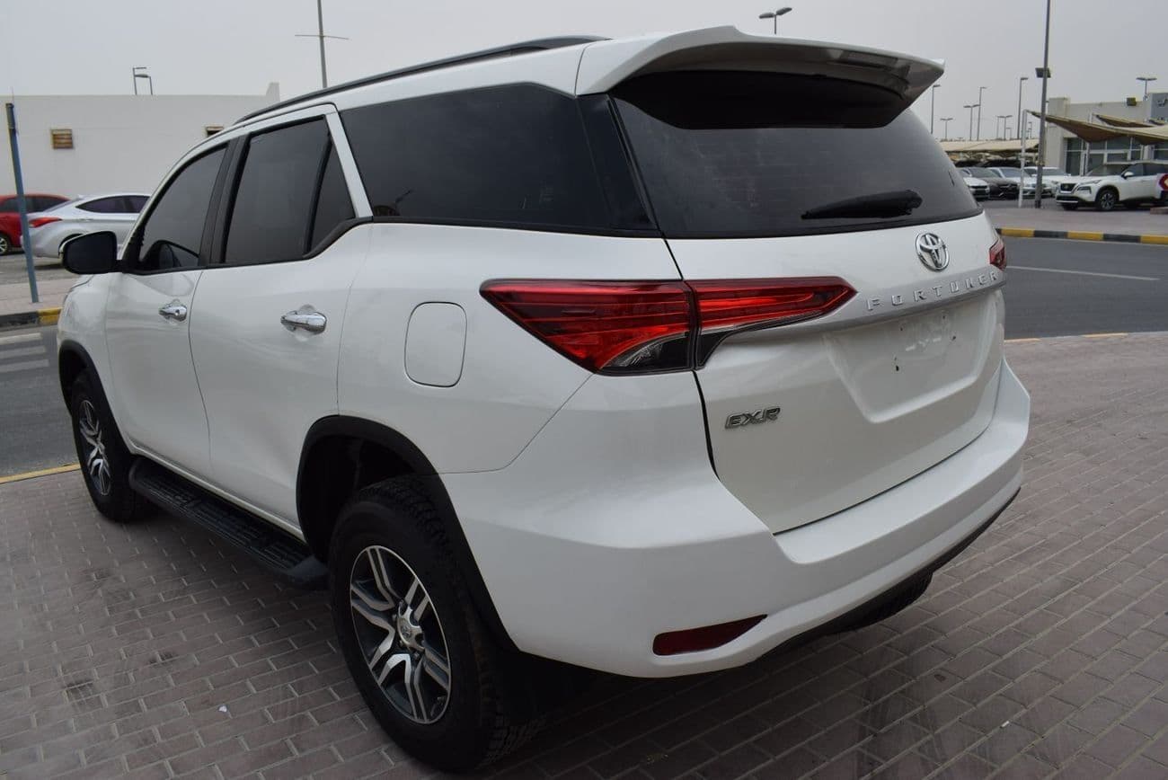 2021 Toyota Fortuner EXR thumbnail 4