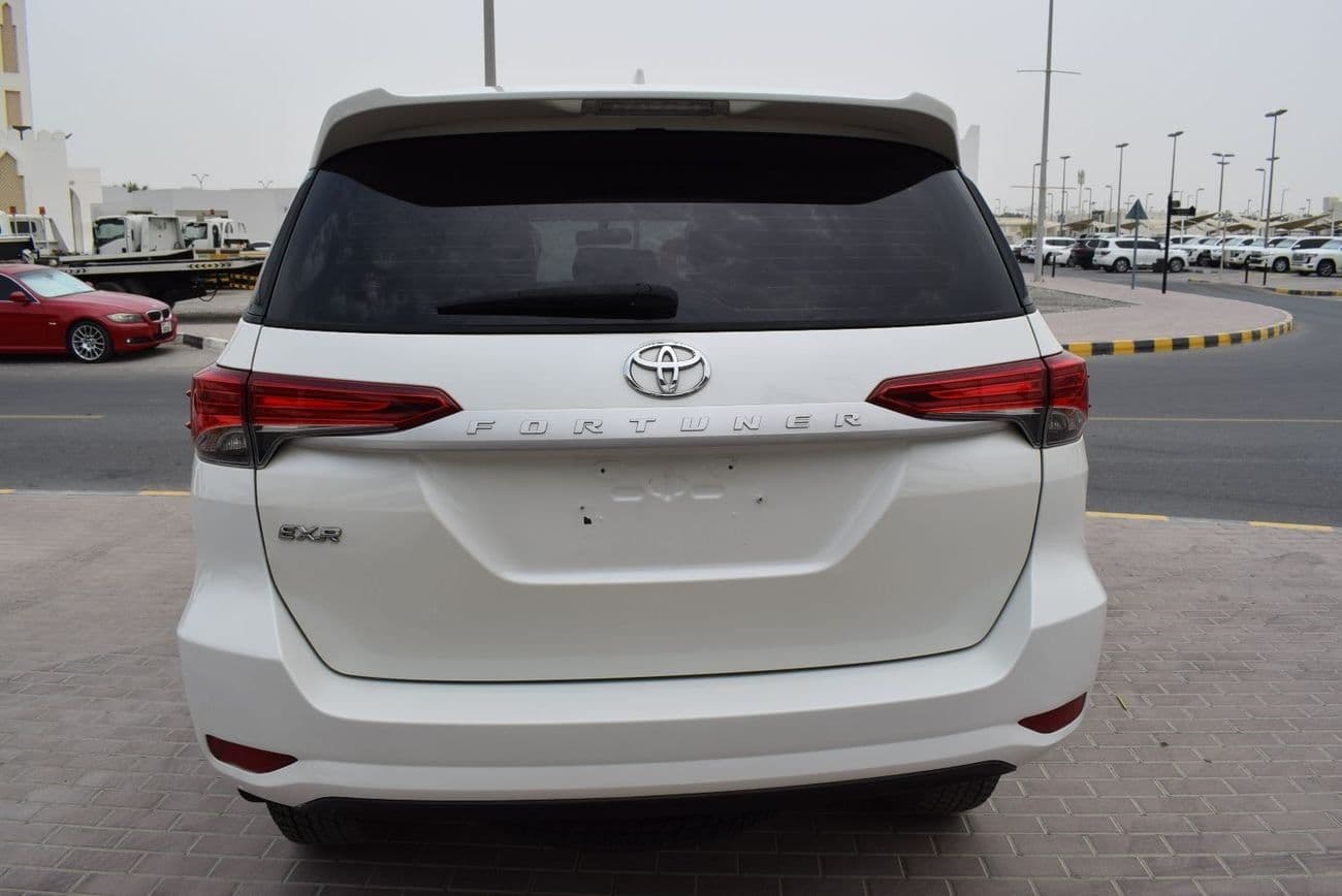 2021 Toyota Fortuner EXR thumbnail 5