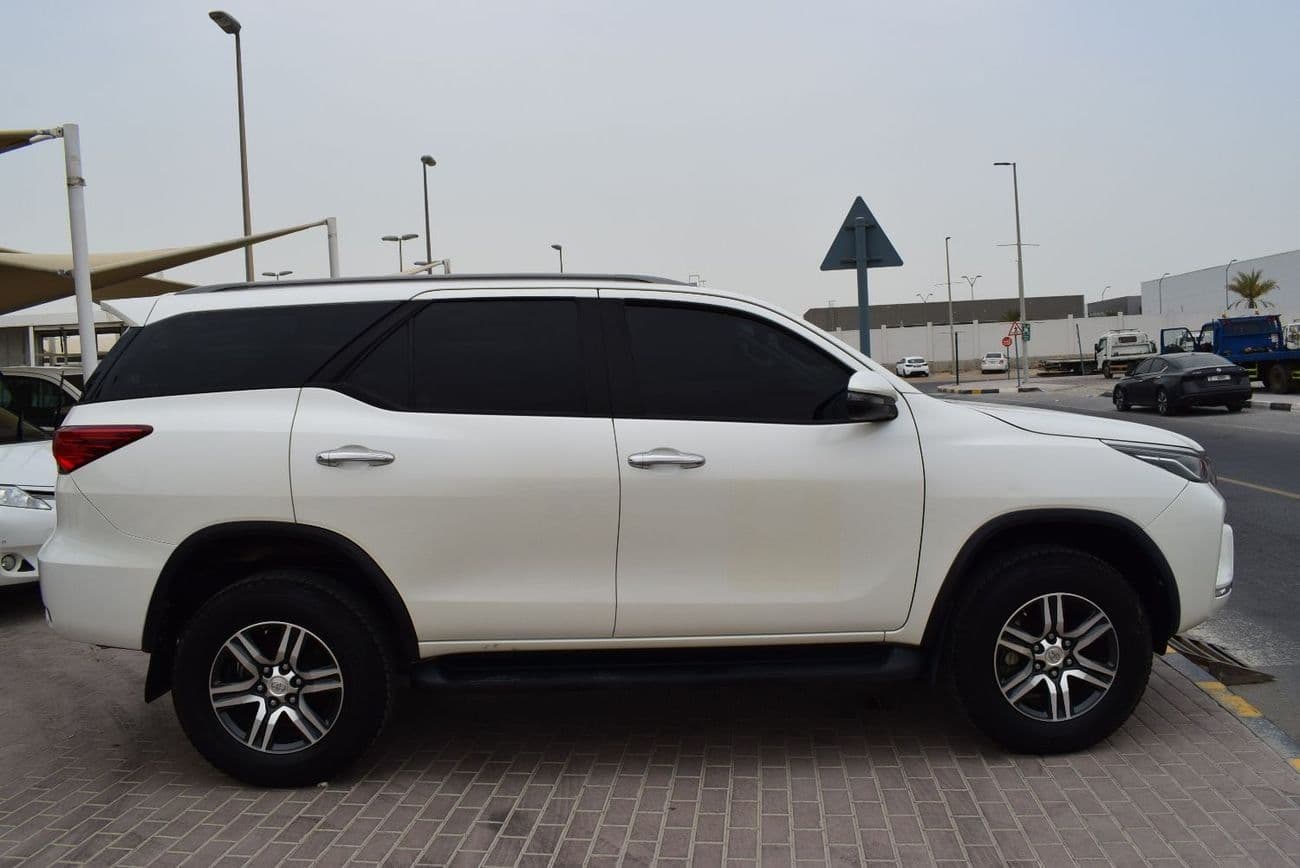2021 Toyota Fortuner EXR thumbnail 7