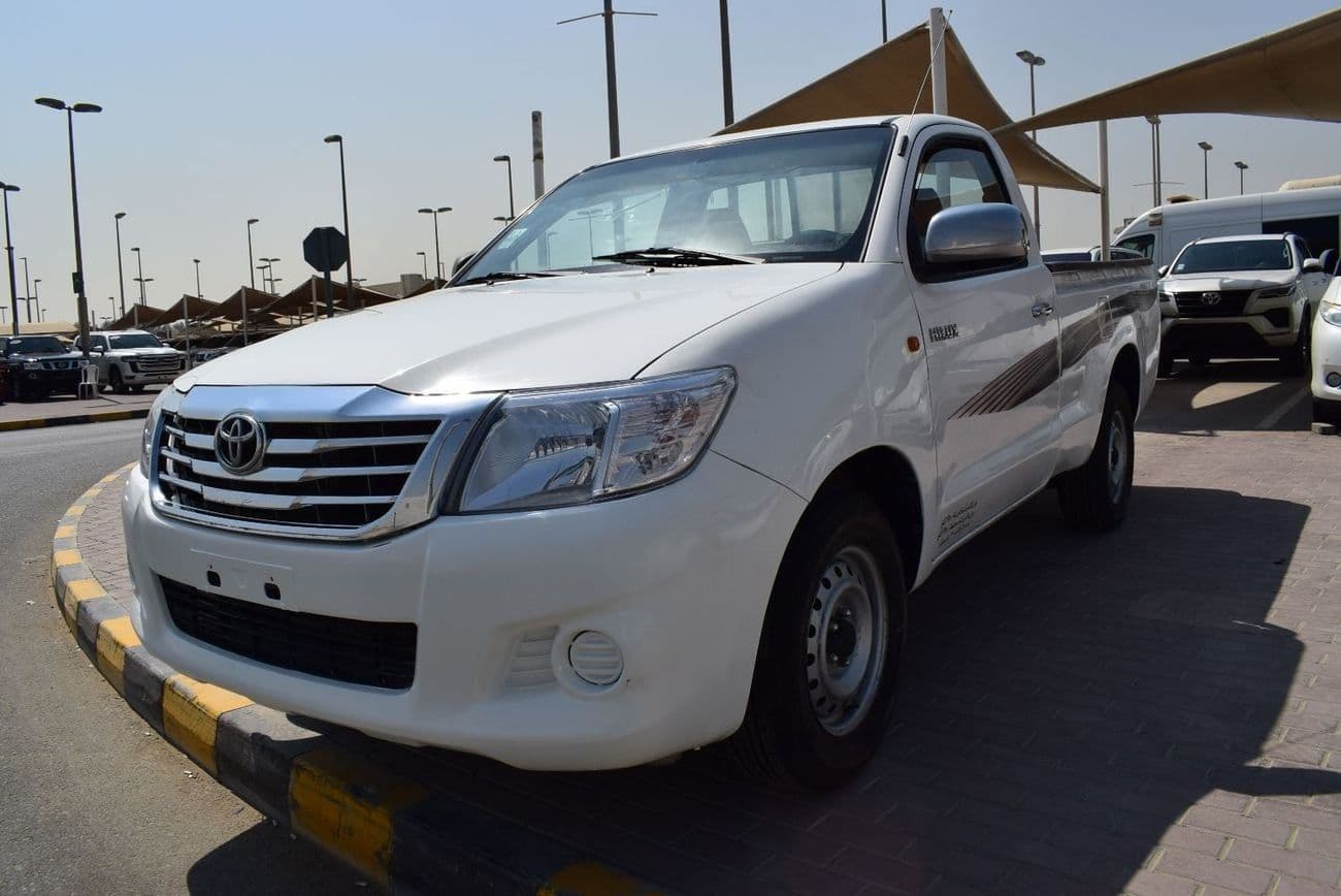 2012 Toyota Hilux STANDARD thumbnail 2