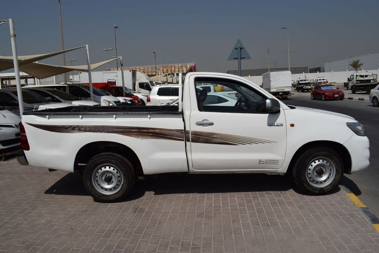 2012 Toyota Hilux STANDARD thumbnail 7