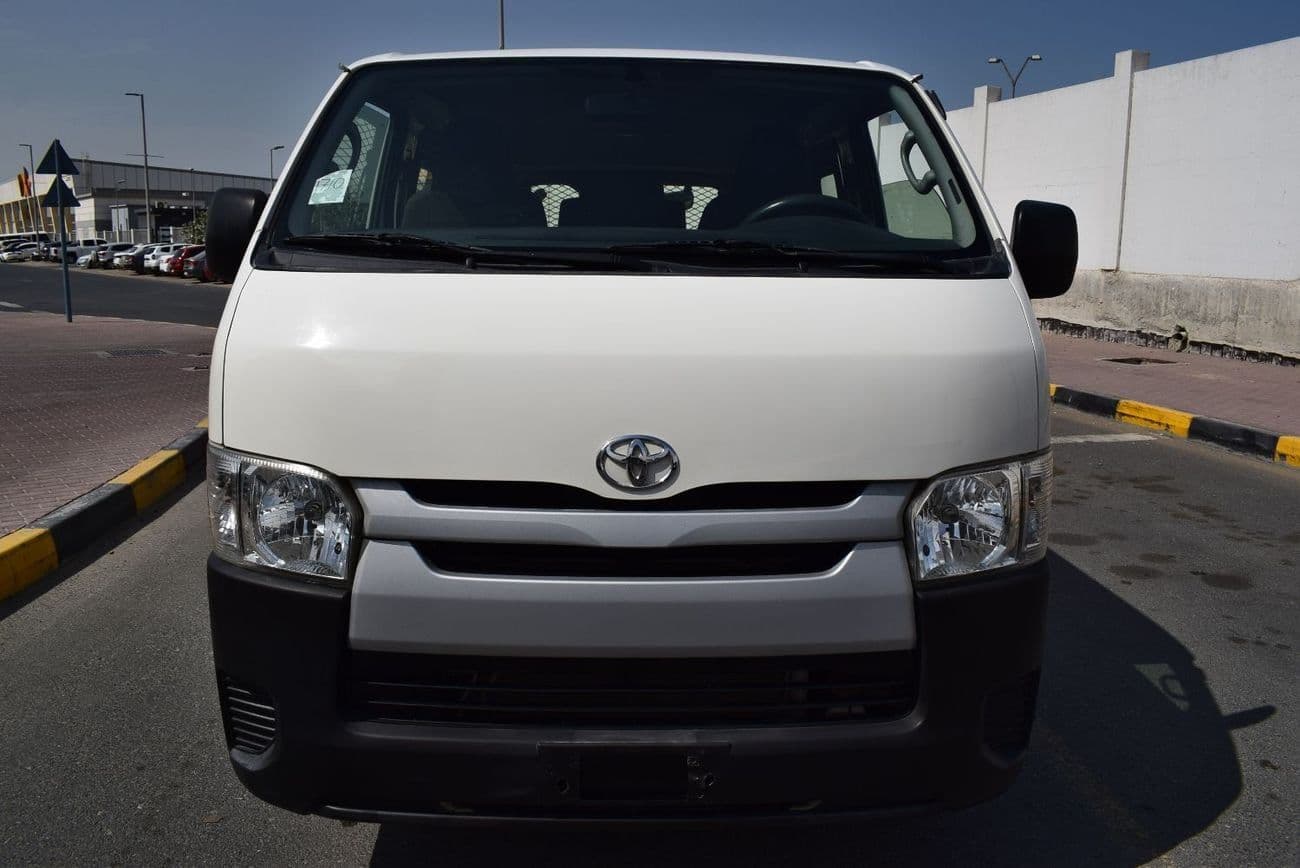 2018 Toyota Hiace GLS thumbnail 7