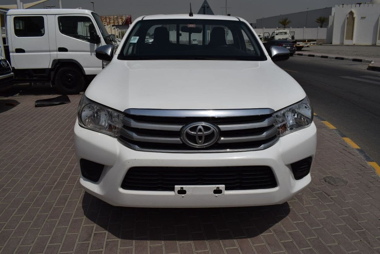 2016 Toyota Hilux GL thumbnail 2