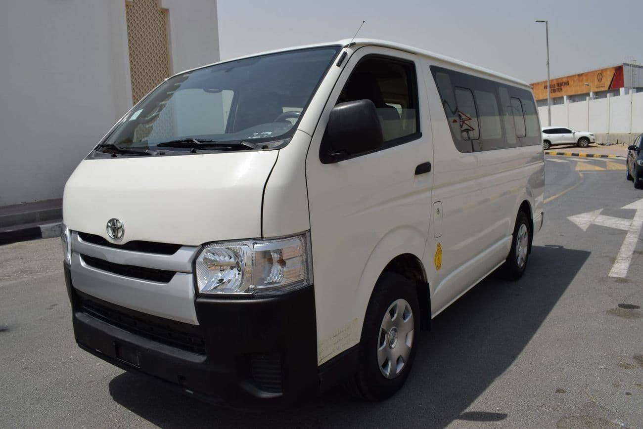 2015 Toyota Hiace DX