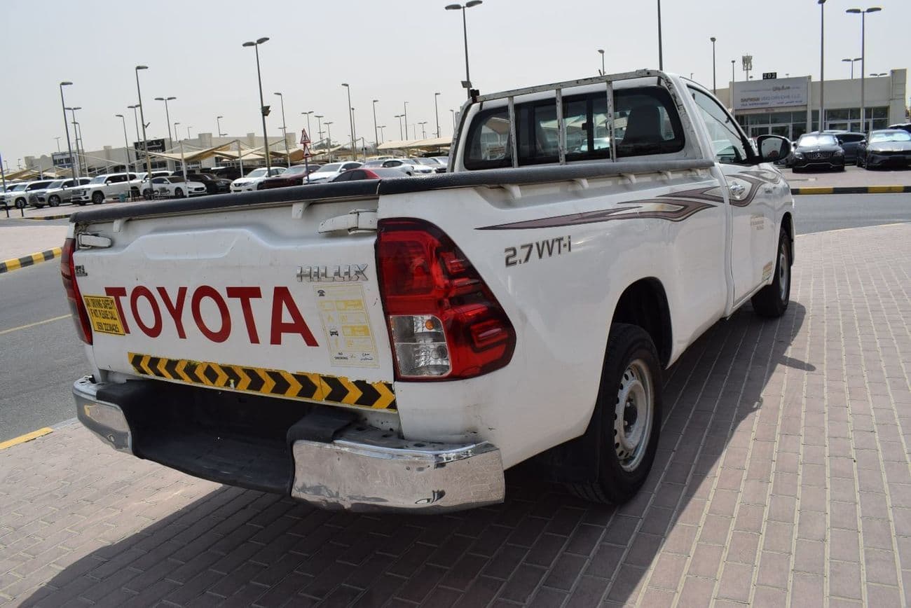 2016 Toyota Hilux GL thumbnail 5