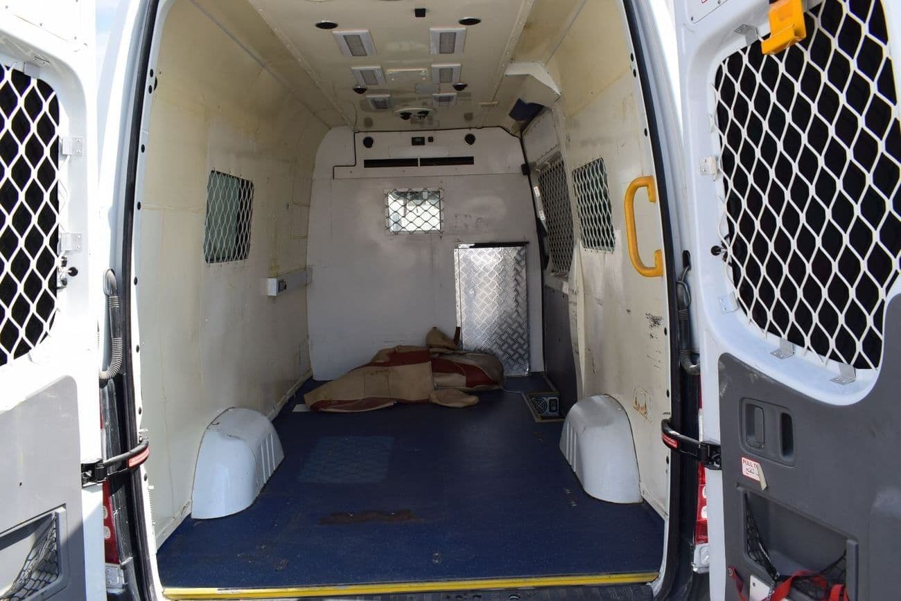 2014 Mercedes Benz Sprinter thumbnail 3