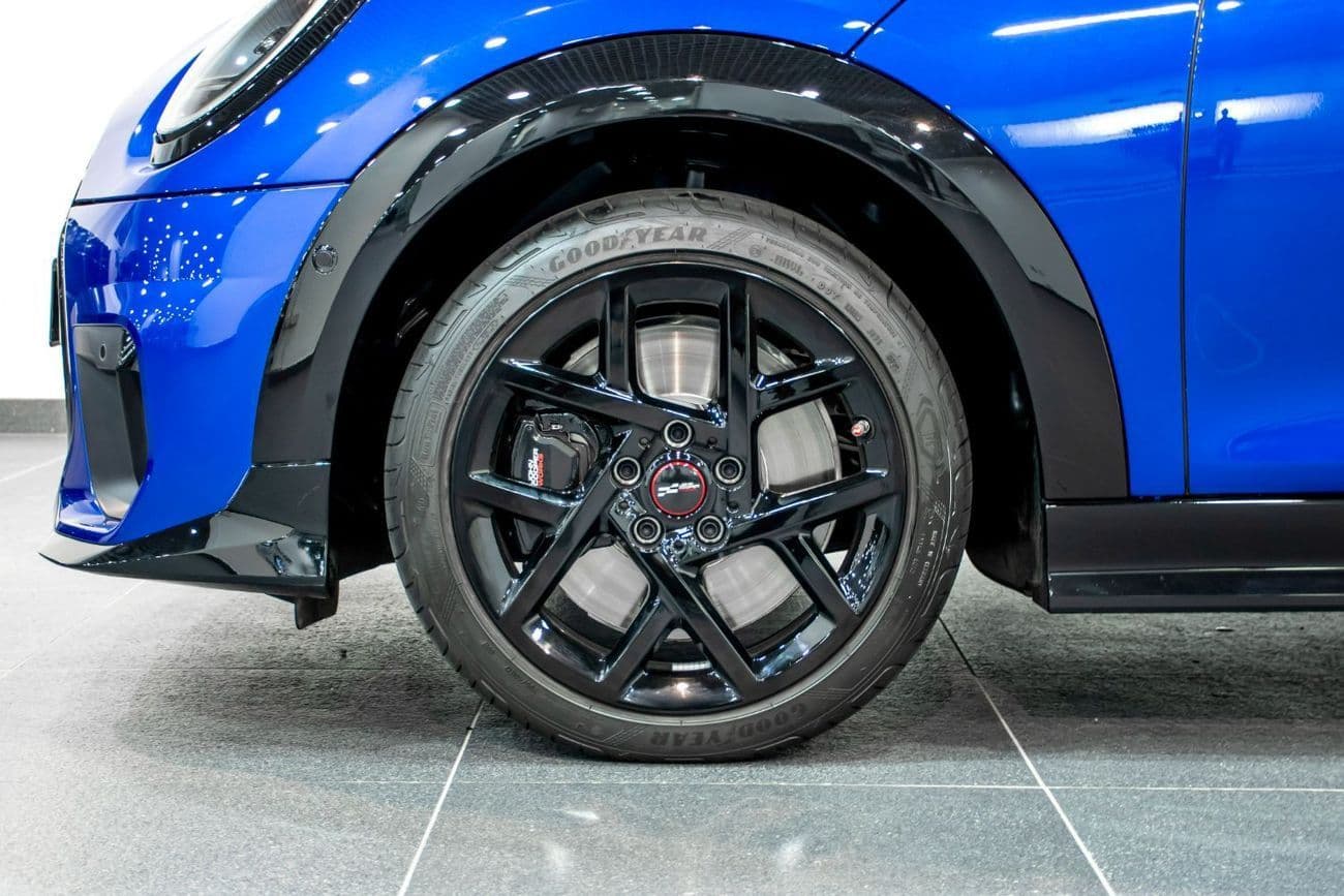 2025 Mini Cooper S STANDARD thumbnail 6
