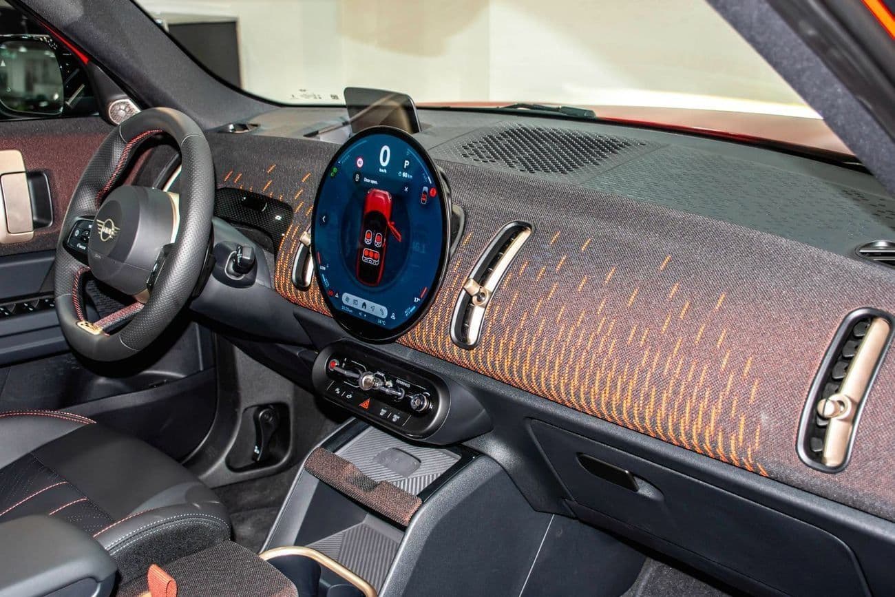 2026 Mini Cooper Countryman Mini Cooper Countryman Jcw Masterclass thumbnail 5