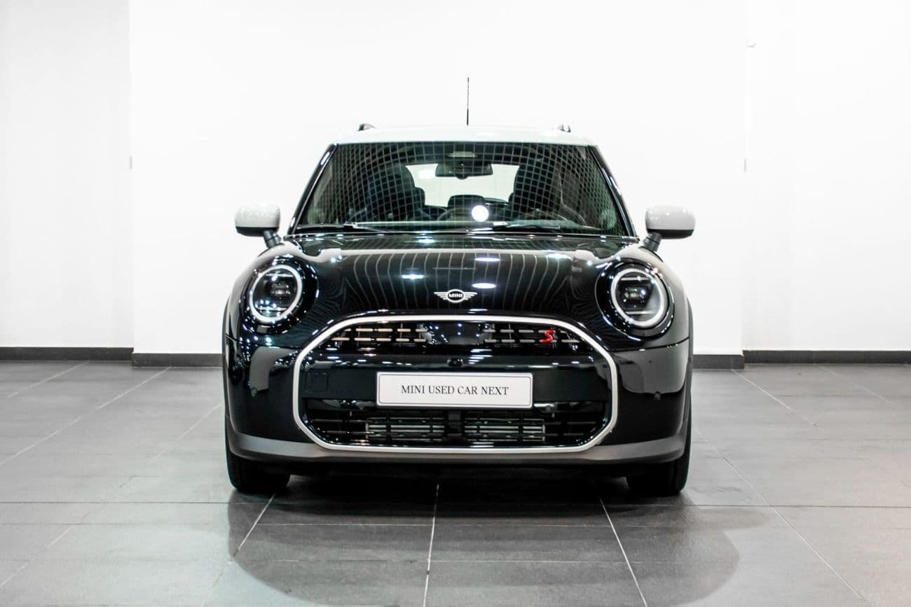 2026 Mini Cooper S Mini Cooper S 5 door Luxury Without Jcw Kit thumbnail 2