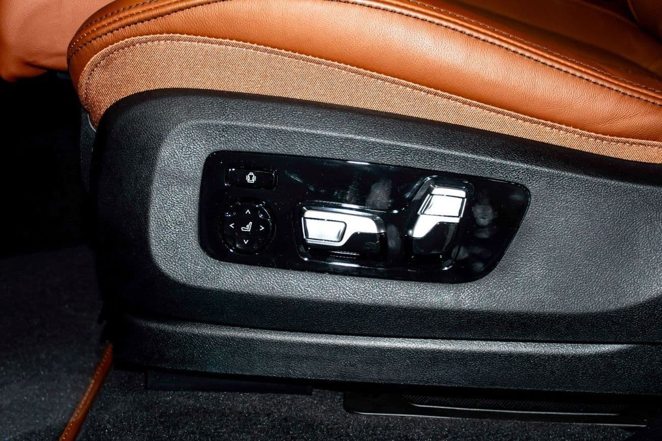 2026 BMW X5 M60i LUXURY thumbnail 8