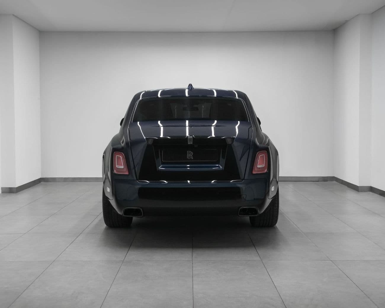 2025 Rolls Royce Phantom EWB thumbnail 6
