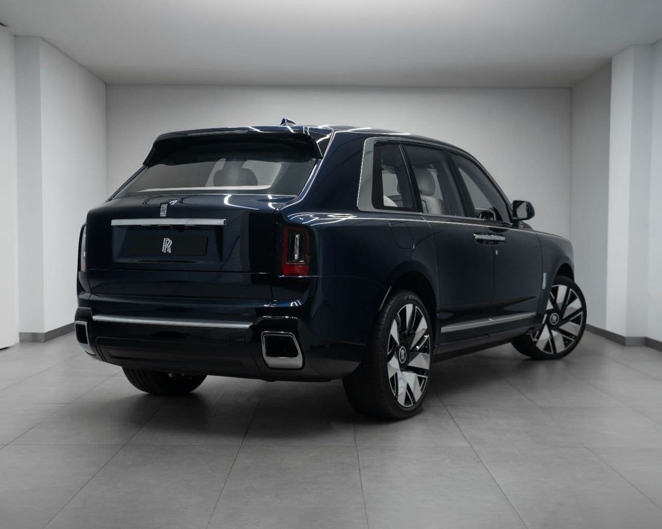 2026 Rolls Royce Cullinan BLACK BADGE thumbnail 4