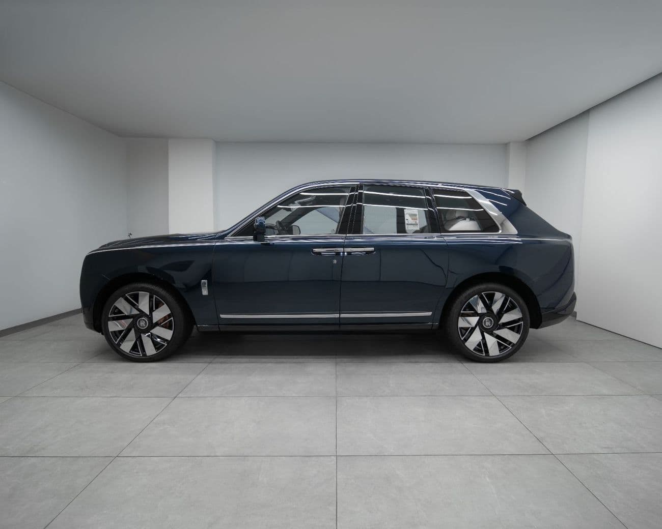2026 Rolls Royce Cullinan BLACK BADGE thumbnail 5