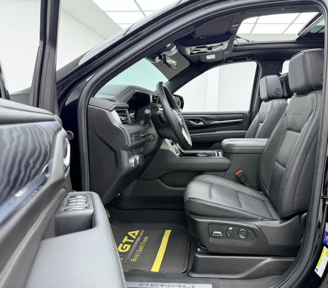 2024 GMC Yukon DENALI thumbnail 8