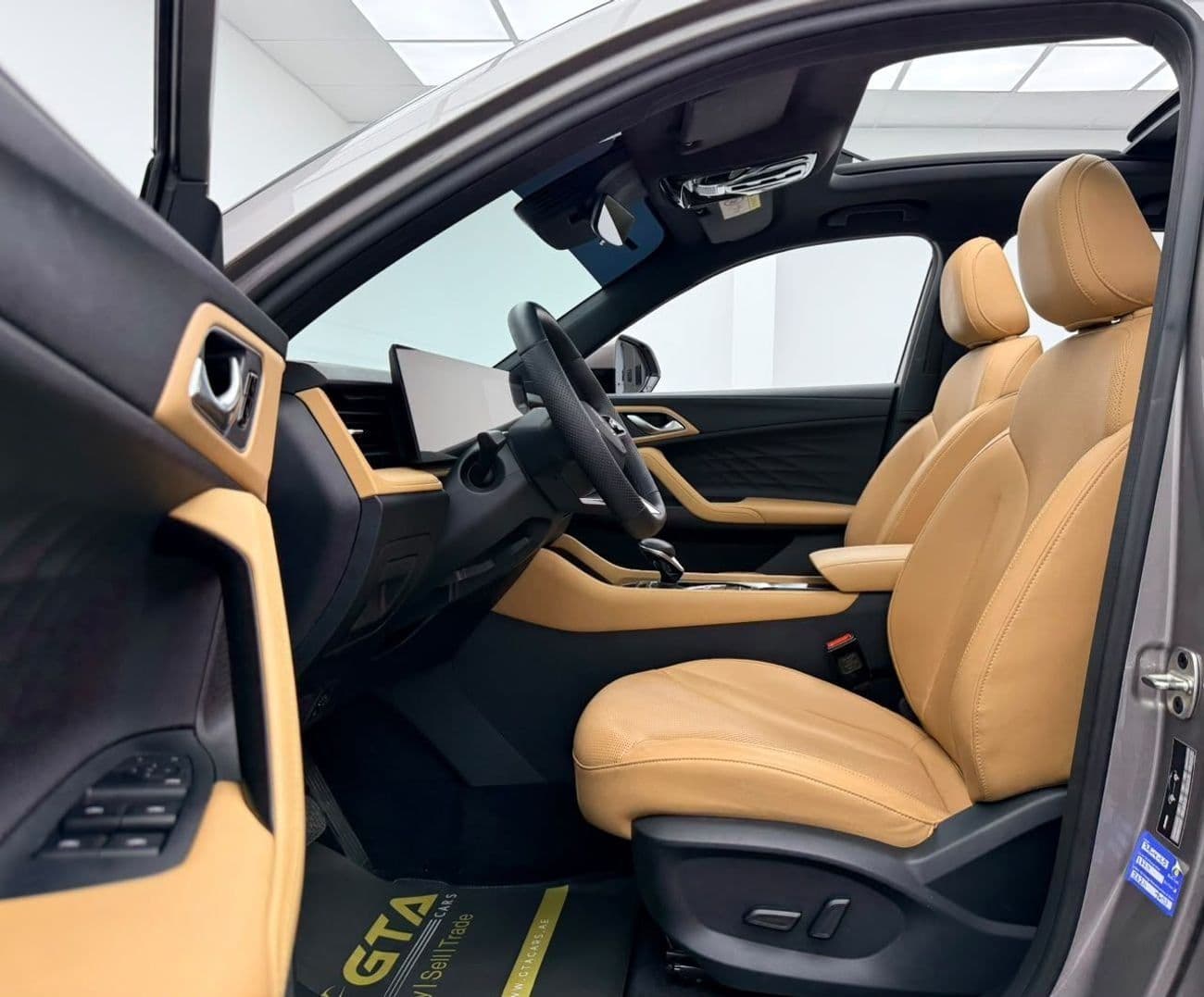 2025 MG HS LUXURY thumbnail 8