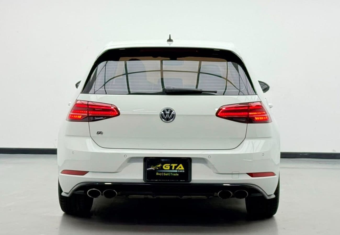 2018 Volkswagen Golf R thumbnail 5