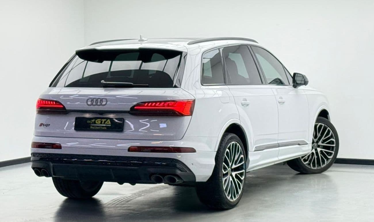 2024 Audi SQ7 STANDARD thumbnail 4