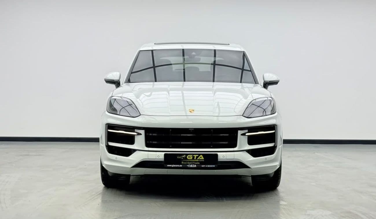 2025 Porsche Cayenne GTS thumbnail 2