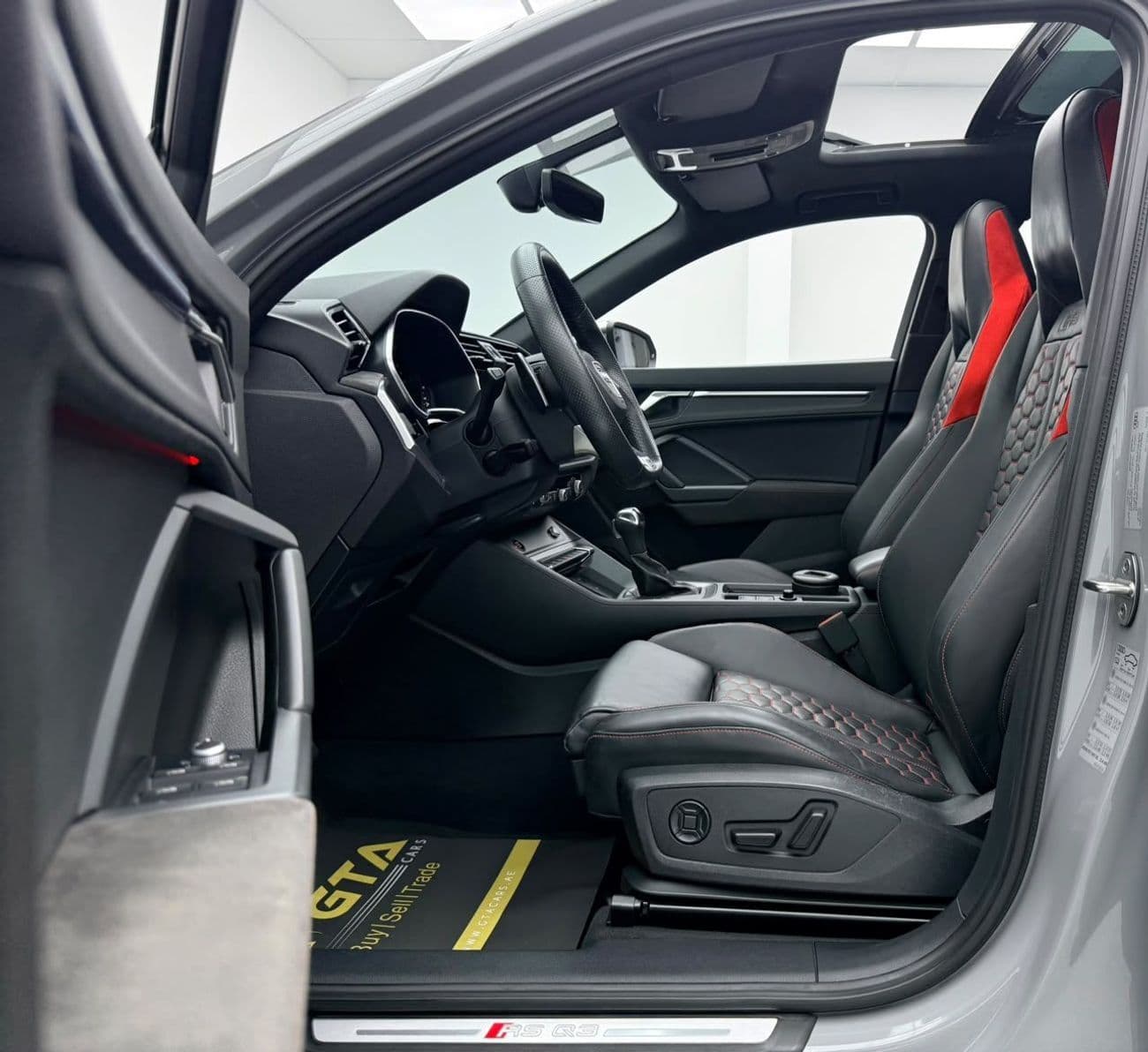 2023 Audi RSQ3 STANDARD thumbnail 8