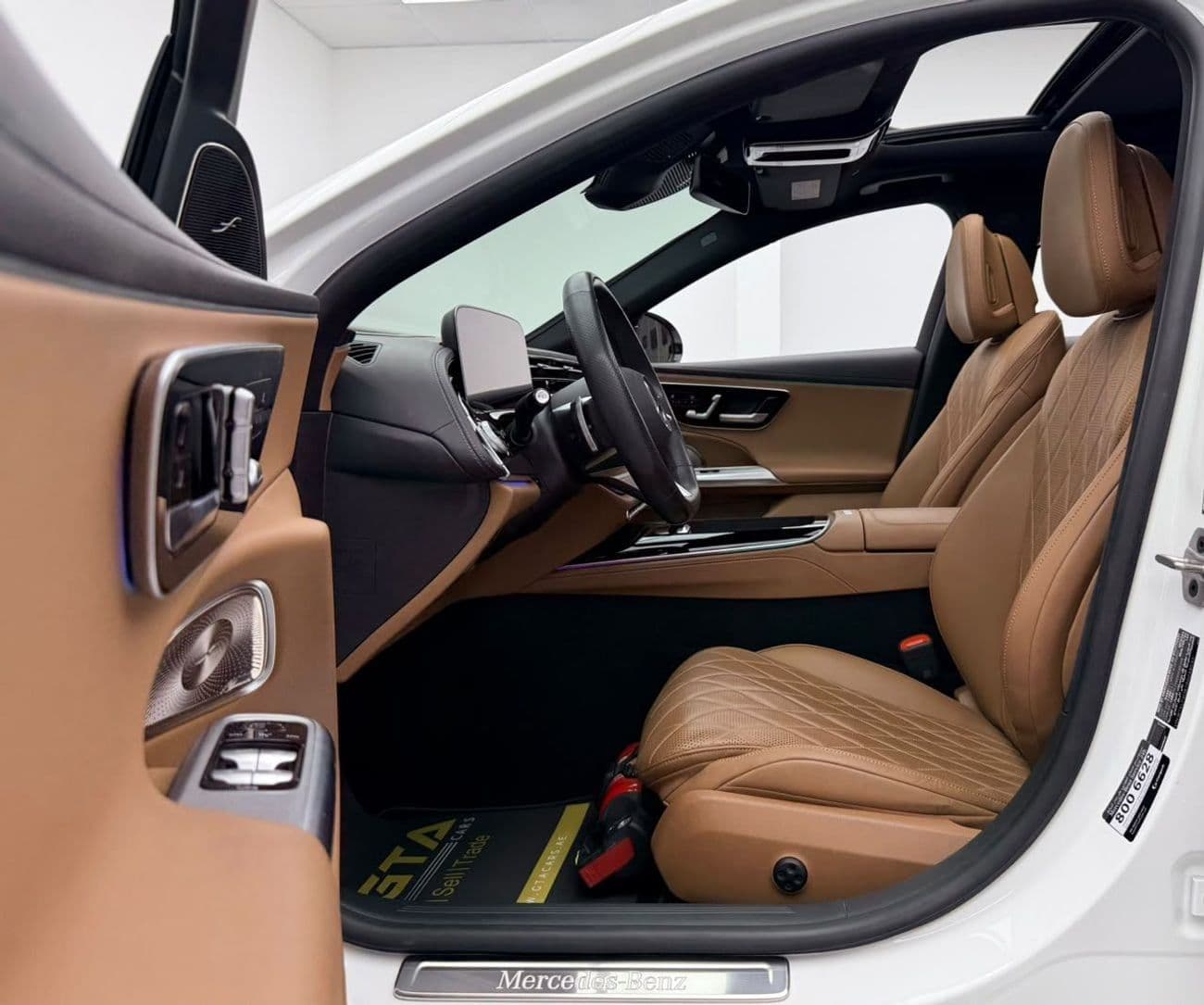 2024 Mercedes Benz E300 PREMIUM PLUS thumbnail 8