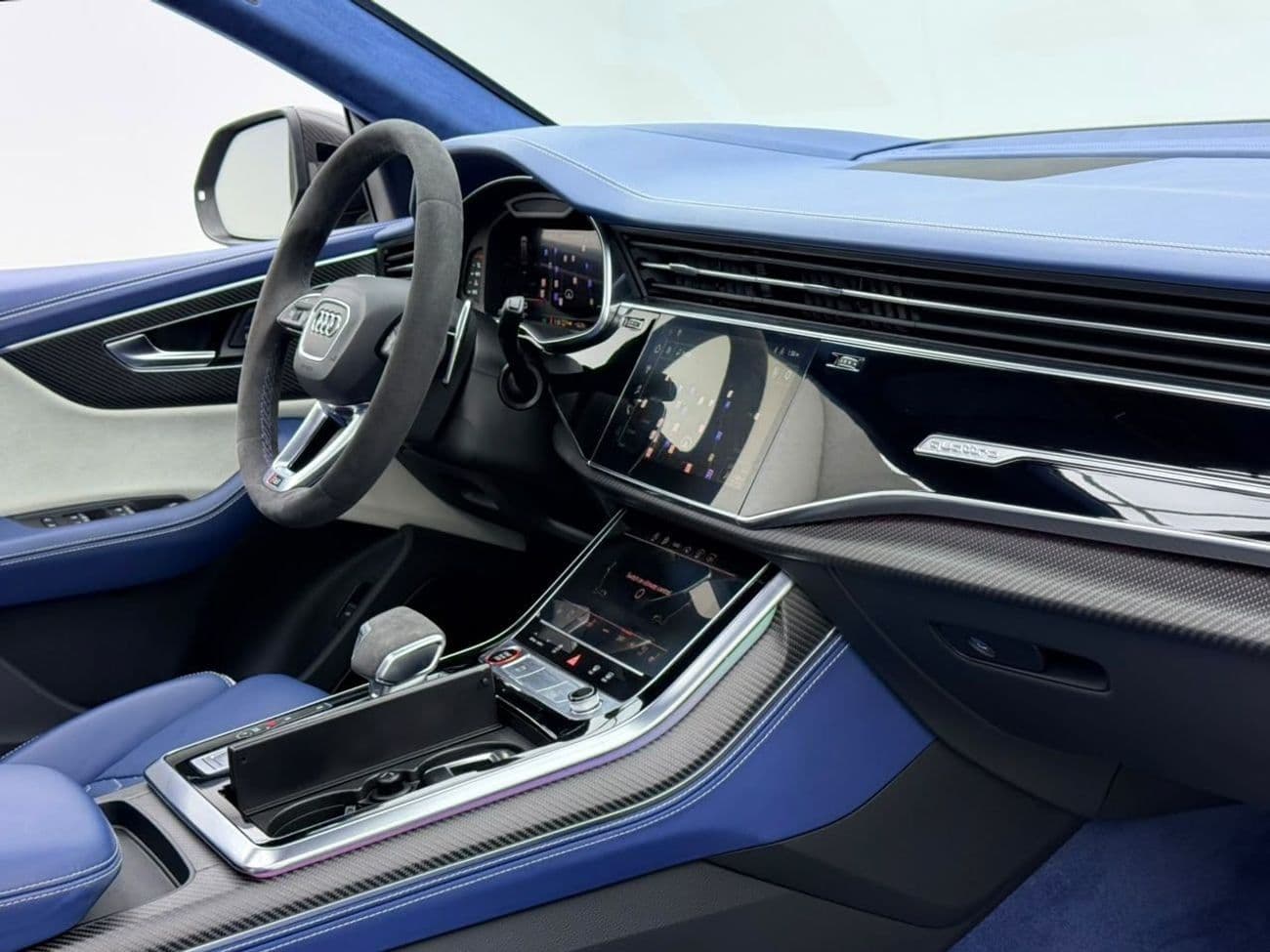 2021 Audi RSQ8 STANDARD thumbnail 7