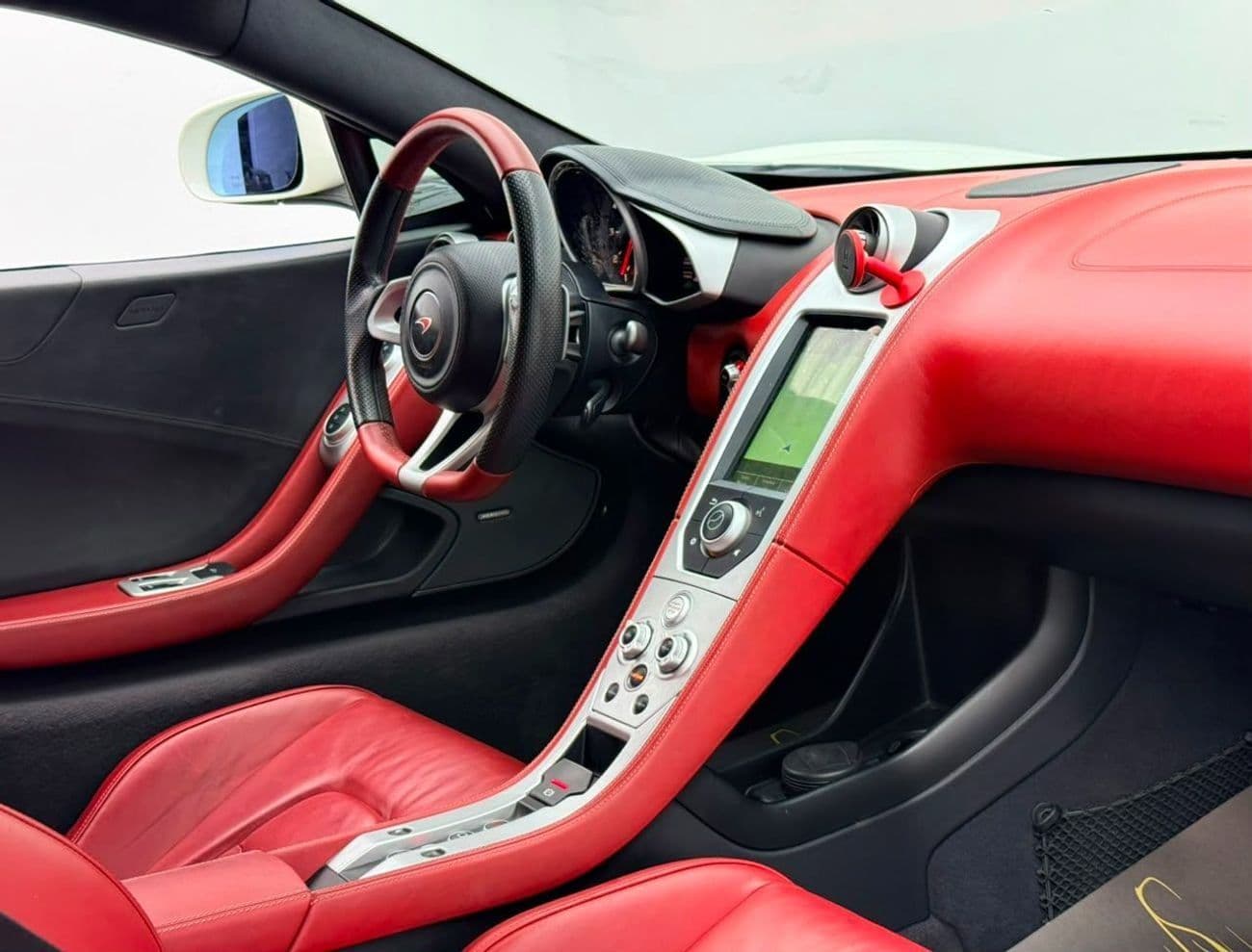 2016 McLaren 650S S thumbnail 8