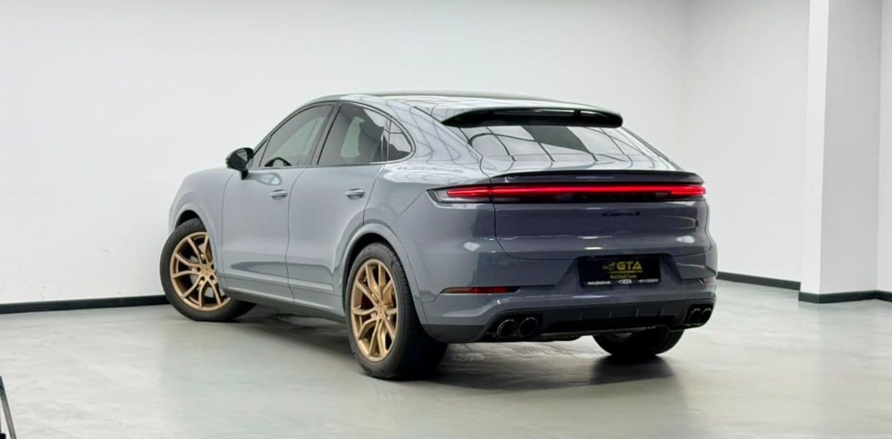 2024 Porsche Cayenne S thumbnail 6
