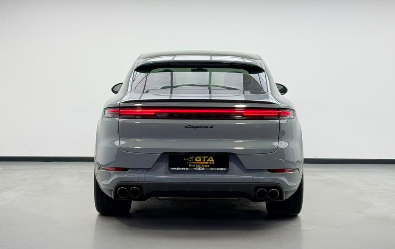 2024 Porsche Cayenne S thumbnail 5