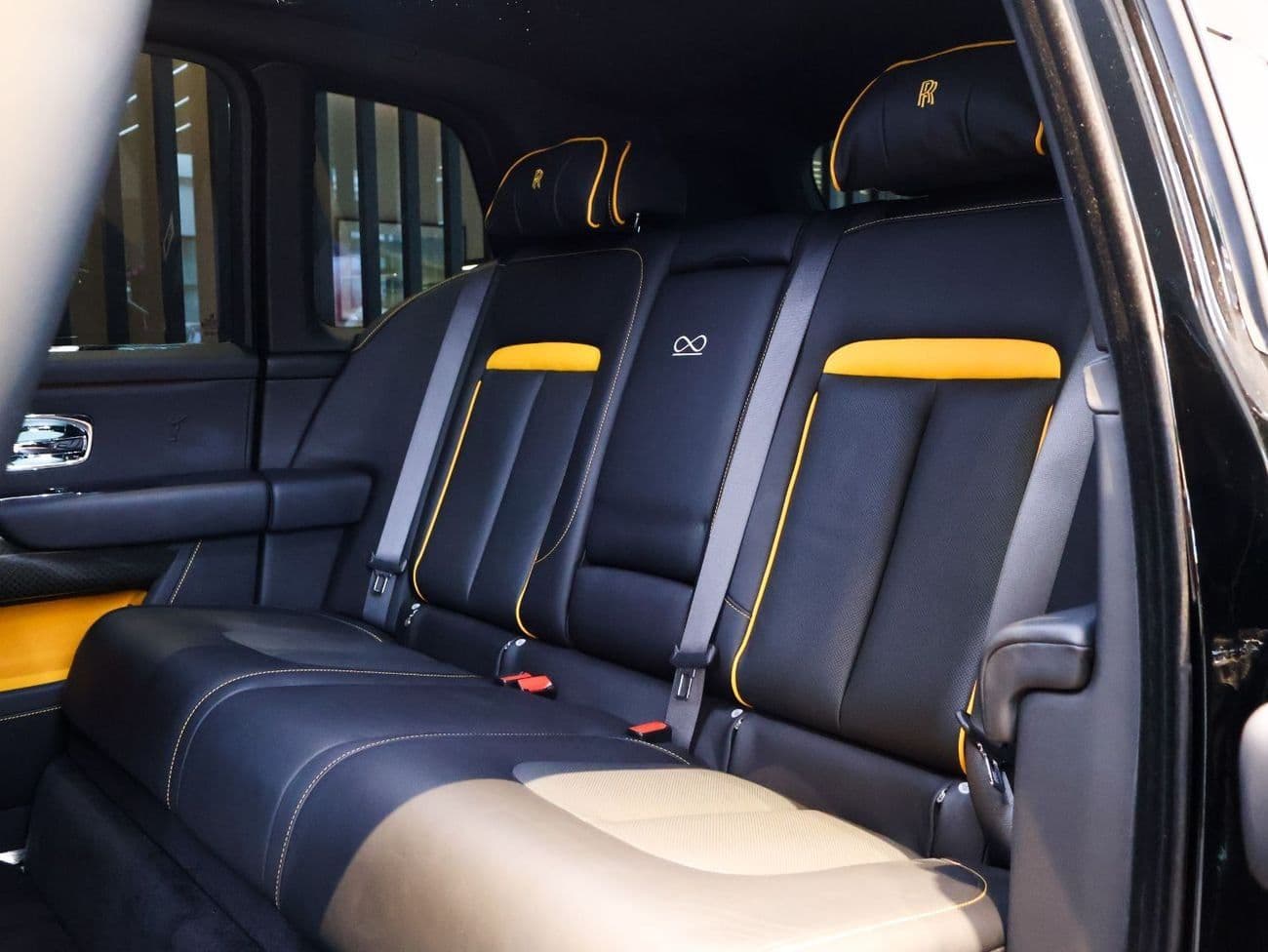 2023 Rolls Royce Cullinan BLACK BADGE thumbnail 6