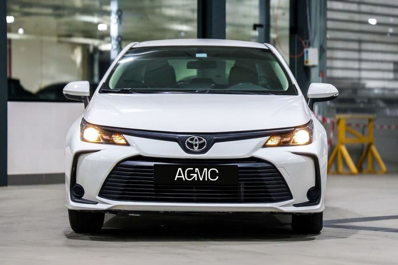 2024 Toyota Corolla XLI thumbnail 3