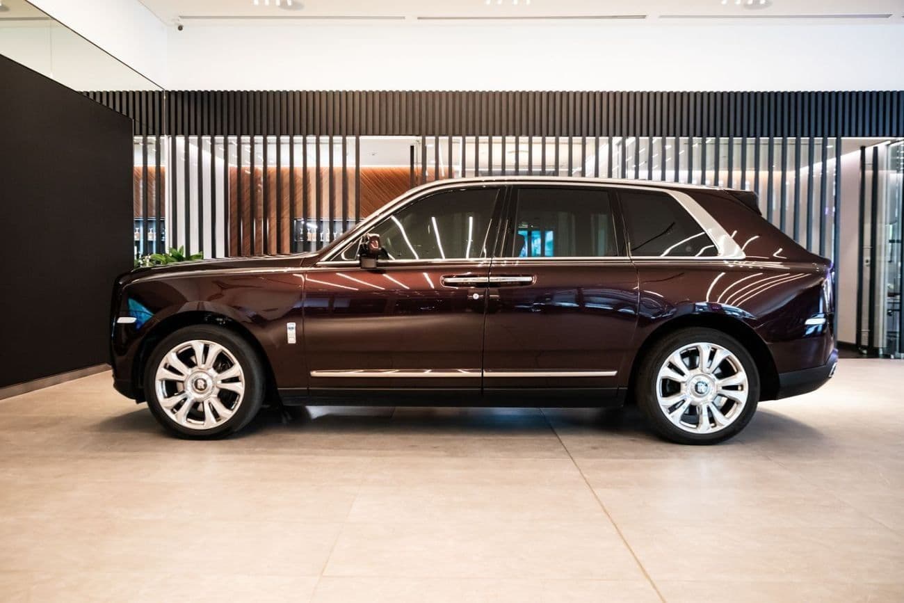 2022 Rolls Royce Cullinan STANDARD thumbnail 3