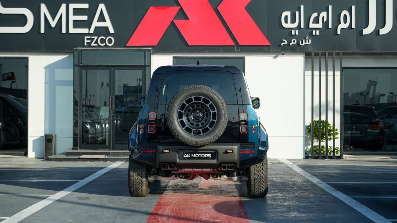 2026 Land Rover Defender thumbnail 5