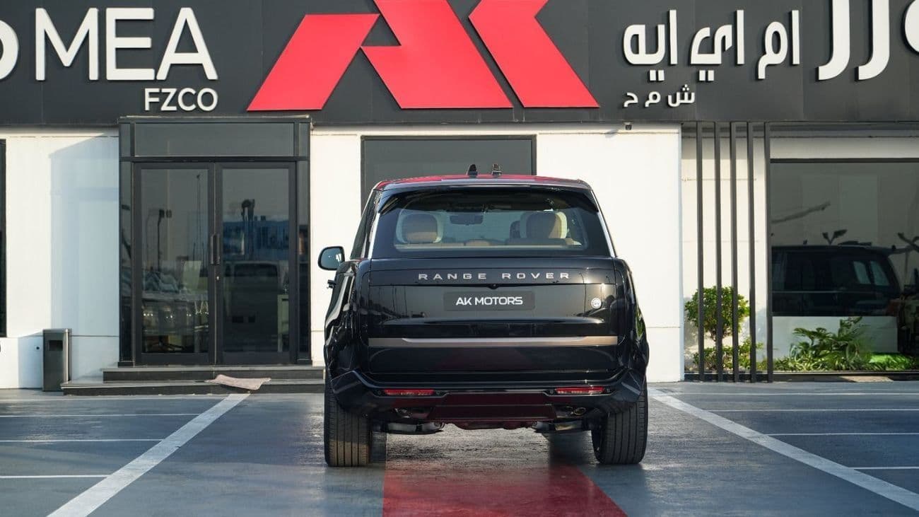 2026 Land Rover Range Rover SV LWB P615 thumbnail 5
