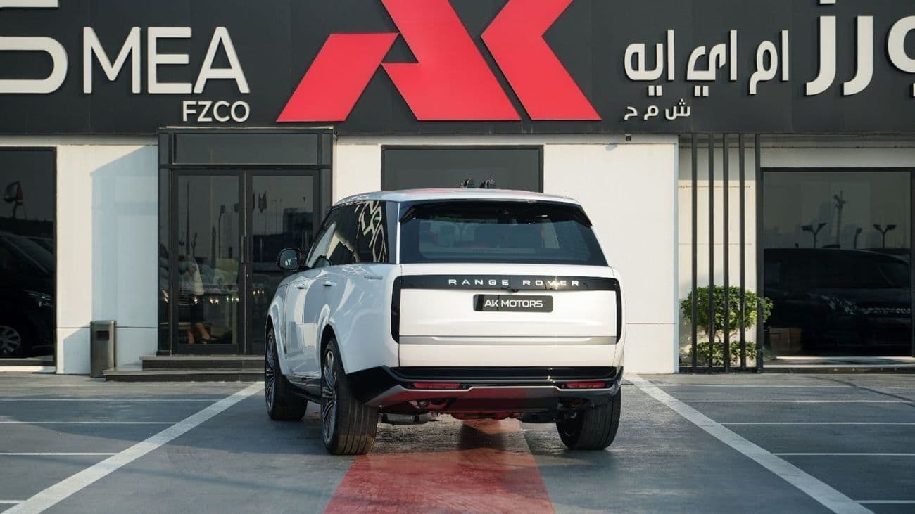 2026 Land Rover Range Rover AUTOBIOGRAPHY P530 thumbnail 4