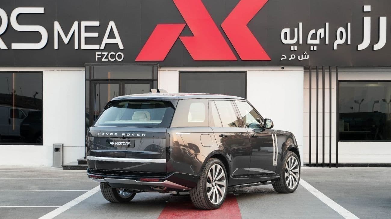 2026 Land Rover Range Rover AUTOBIOGRAPHY P530 thumbnail 4