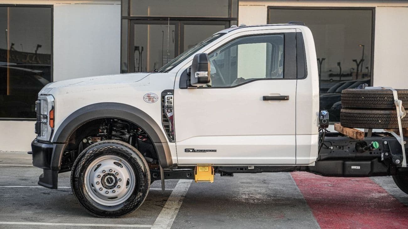 2026 Ford F 550 thumbnail 6